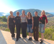 Gruppe-beim-Wandern800